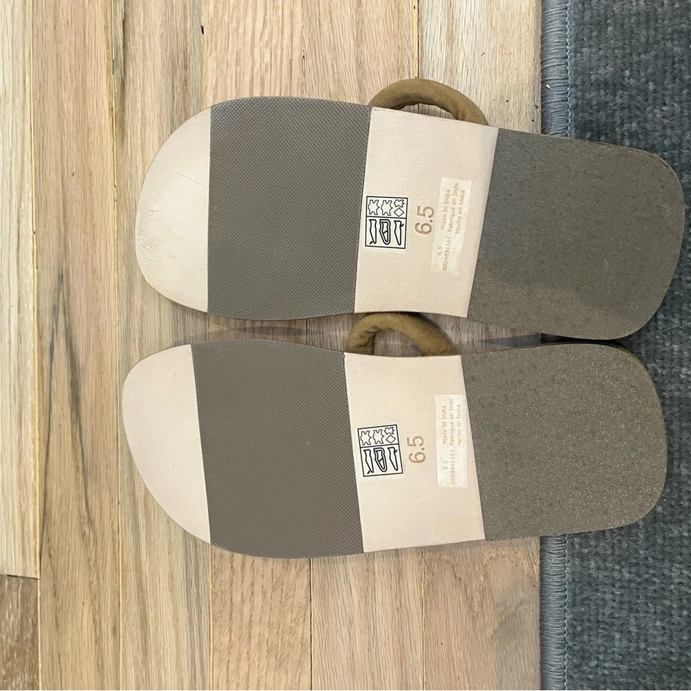 Free‎ People suede contrast stitch flat sandals 6.5